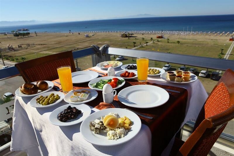 Acem Hotel