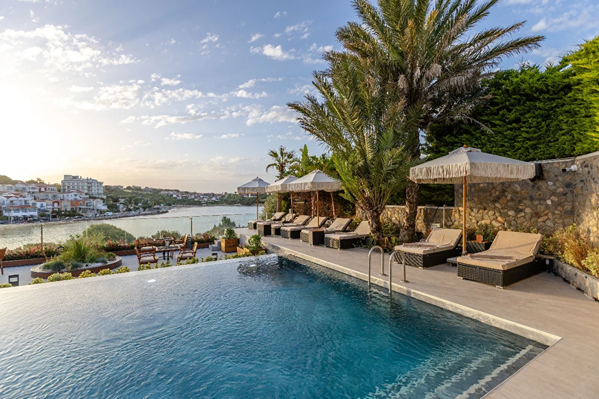 Sarezya Luxury Boutique Hotel