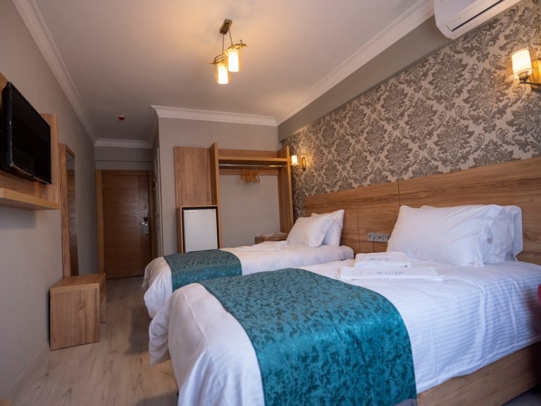 Acar Hotel