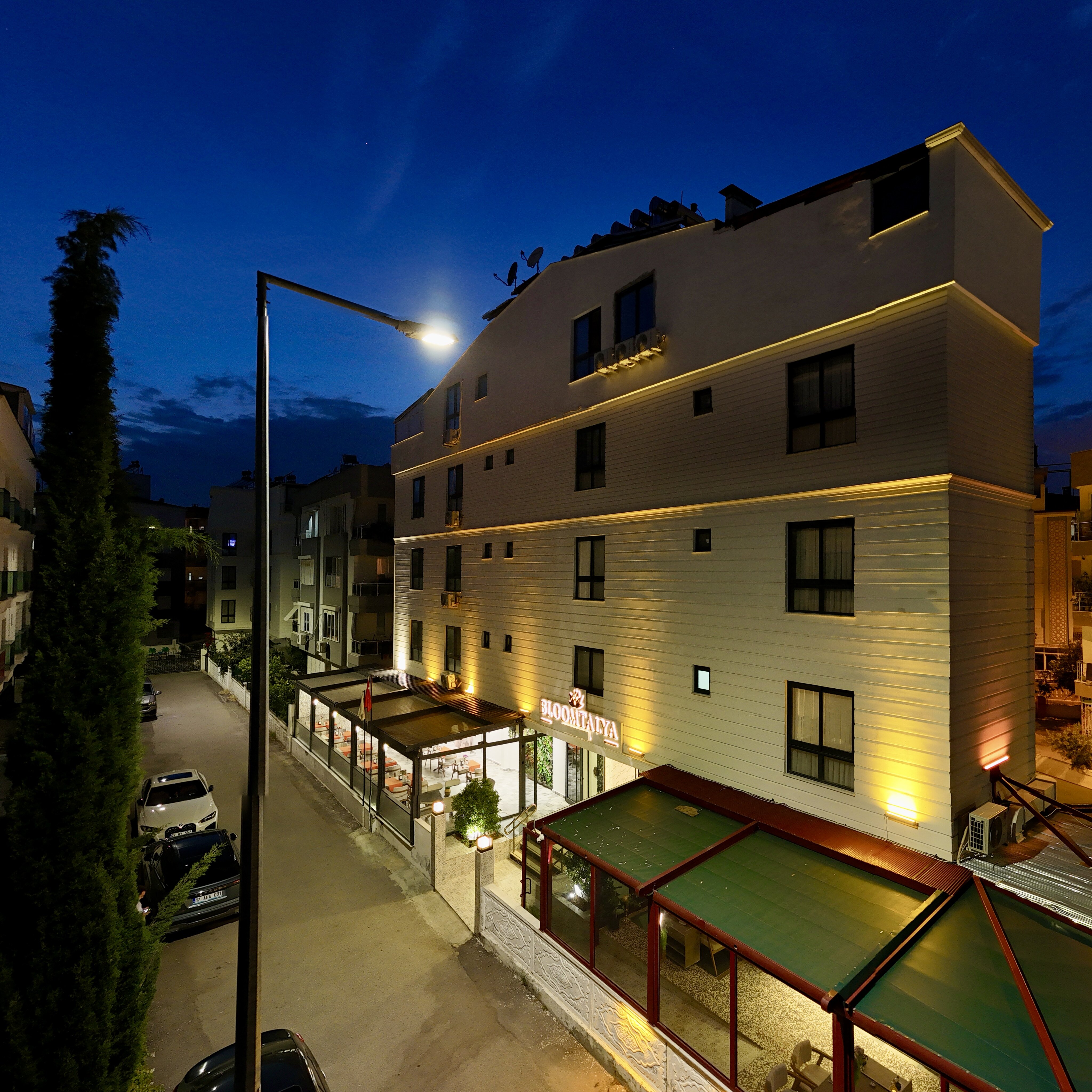 Bloomtalya Hotel