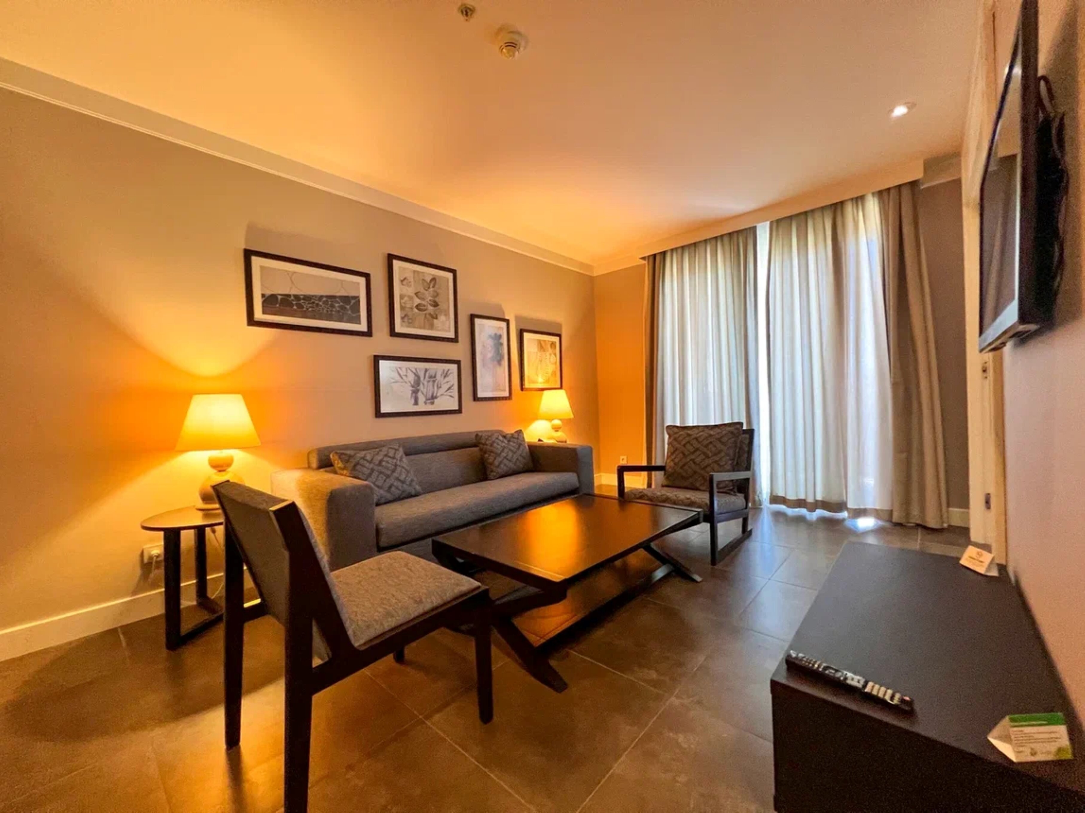 Sundance Suites Hotel & Spa