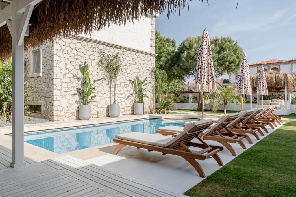 Sandal Alaçatı (+12 Adult Only)