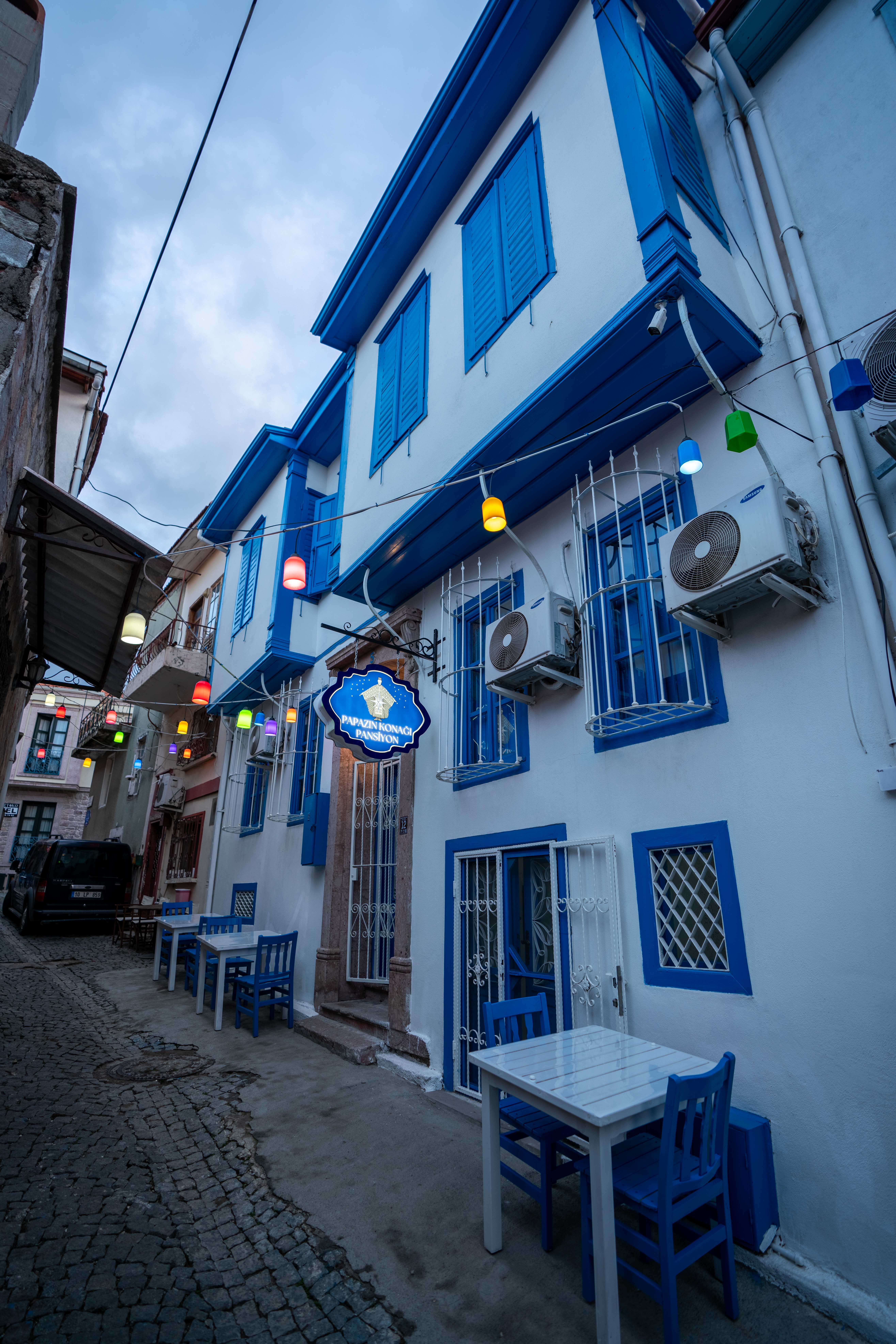 Papazın Konağı