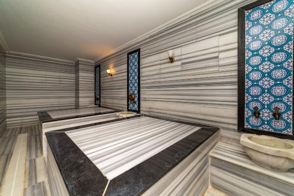 Hane Family Resort Hotel