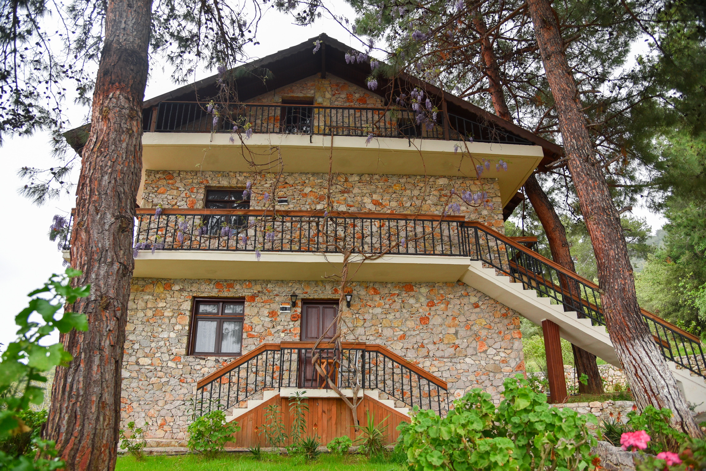 Faralia Hotel