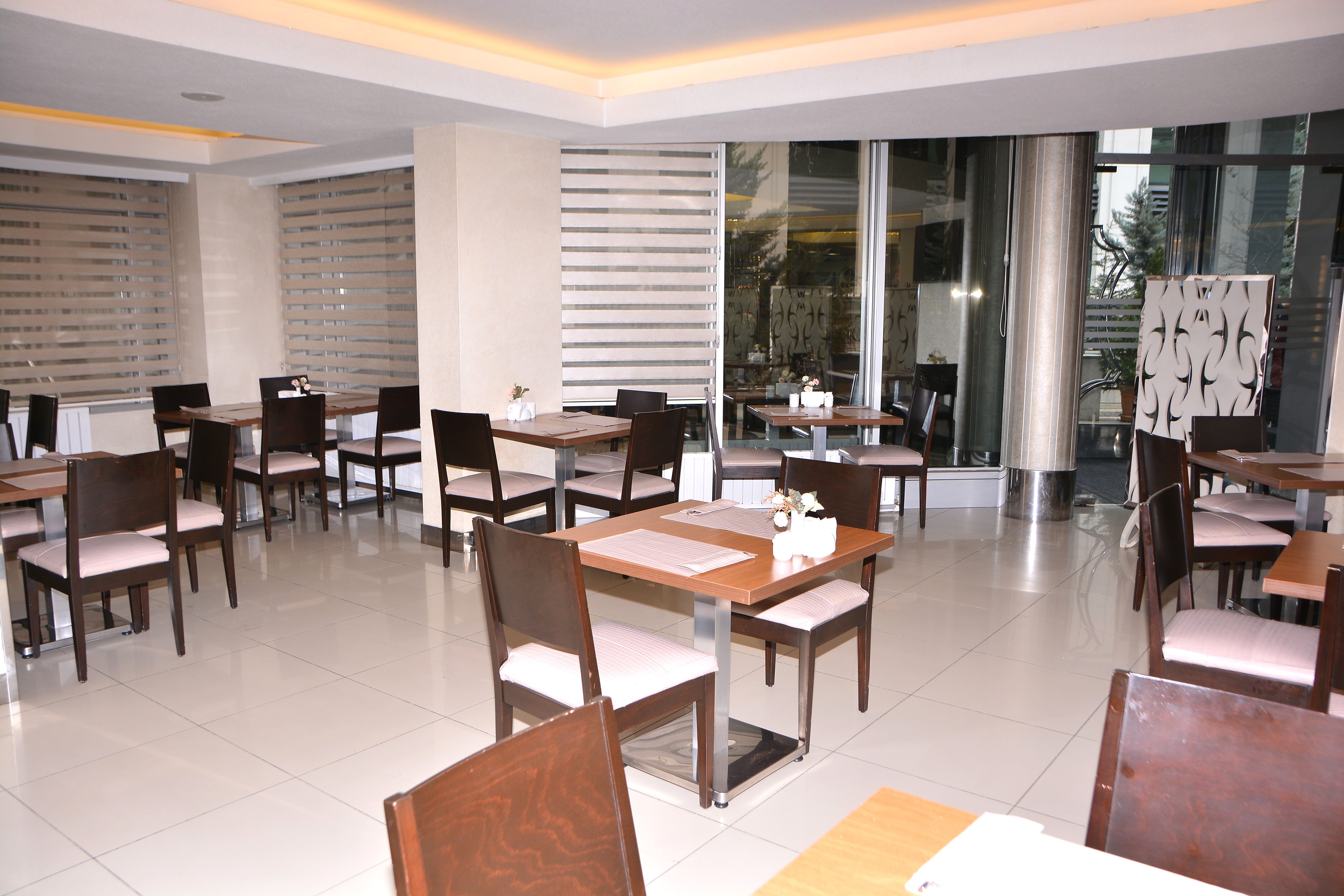 Asrın Business Hotel · 8