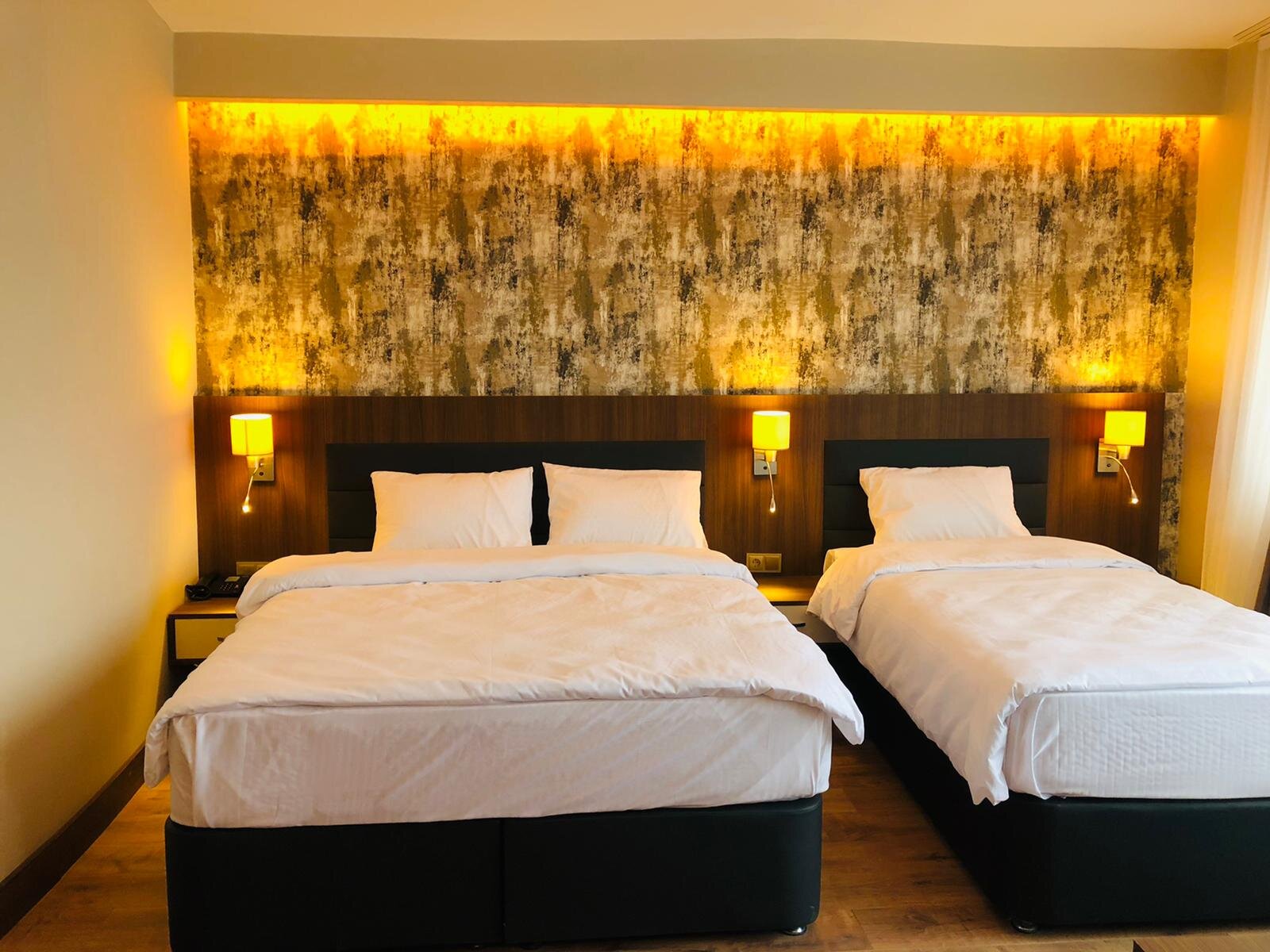 Crystal Snow Hotel