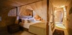 Deluxe Cave Oda Görseli