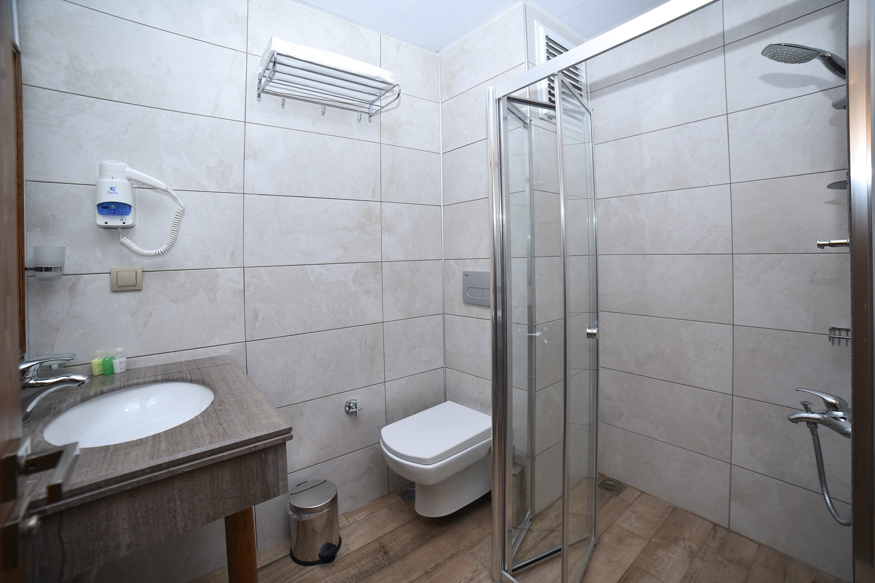 Troiada Otel · 3