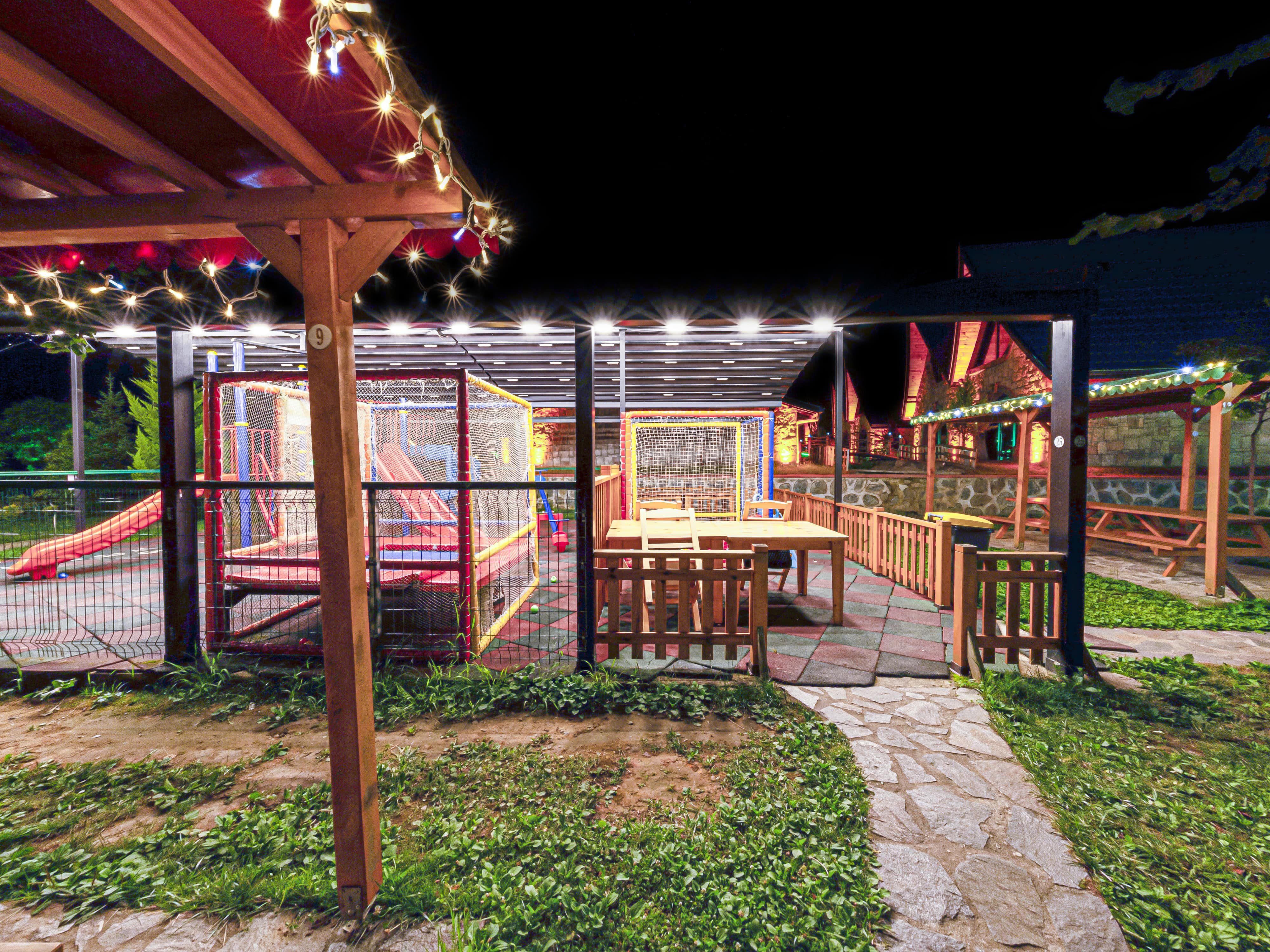 Mcora Tatil Köyü Rezervasyon