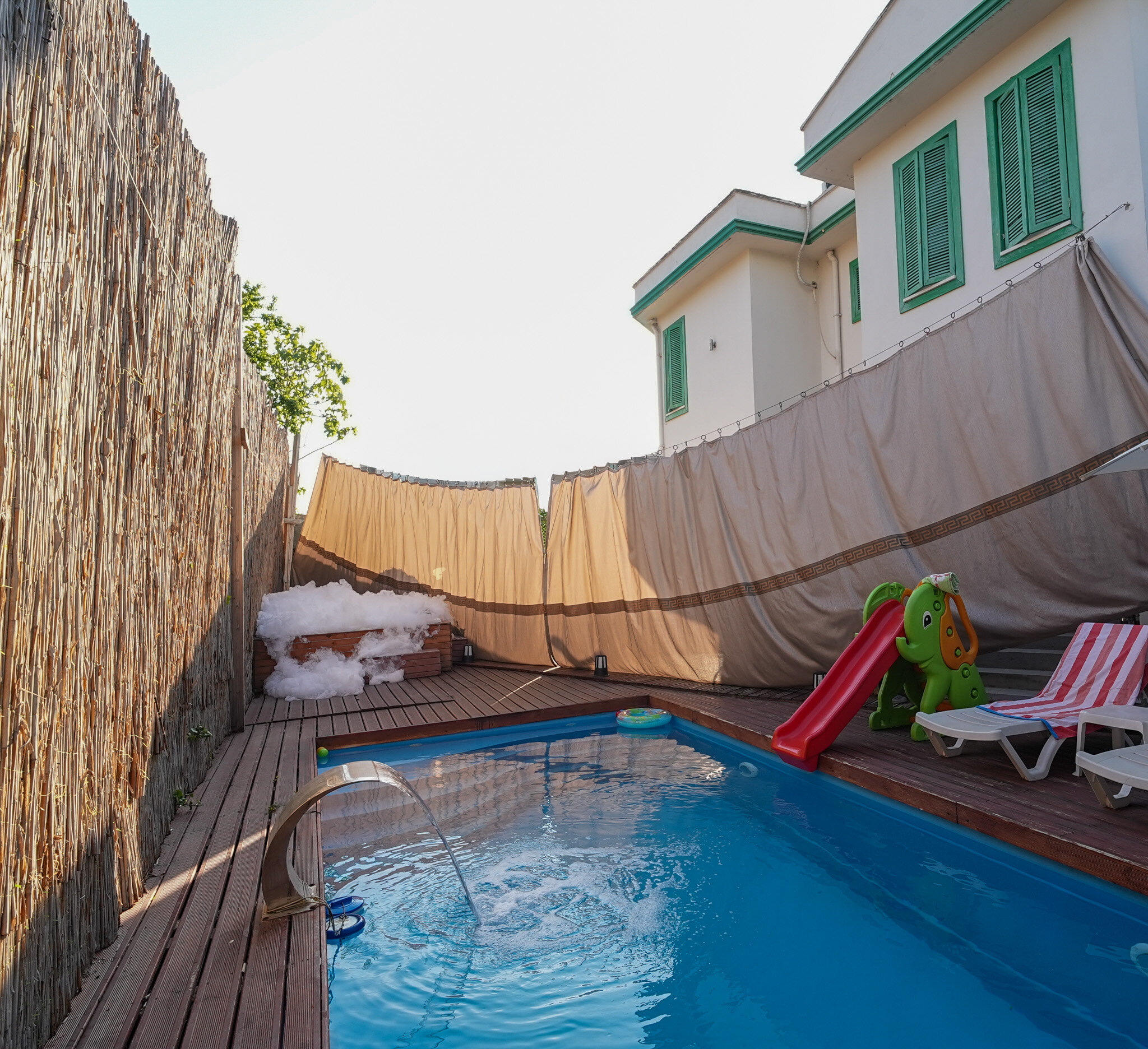 Yeşil Panjurlu Villa · 5