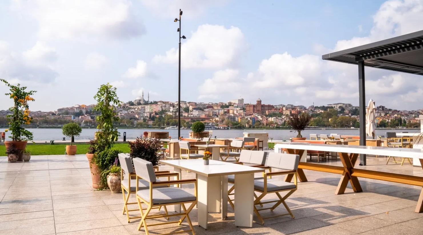 Rixos Tersane İstanbul + Nickelodeon Play Tersane Access · 37