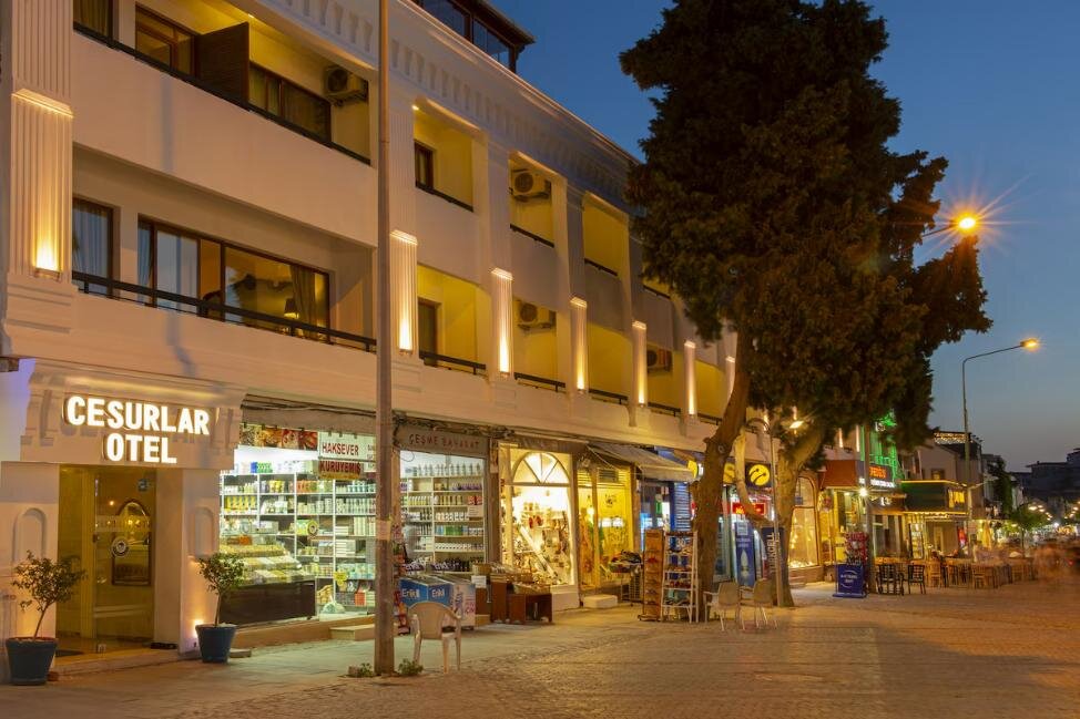 Cesurlar Otel Çeşme