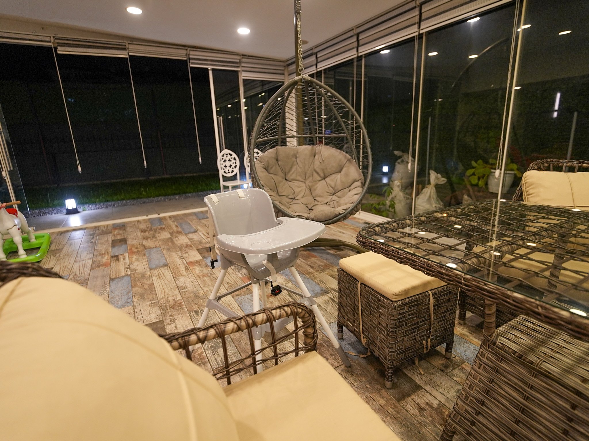 Yeşil Panjurlu Villa · 45