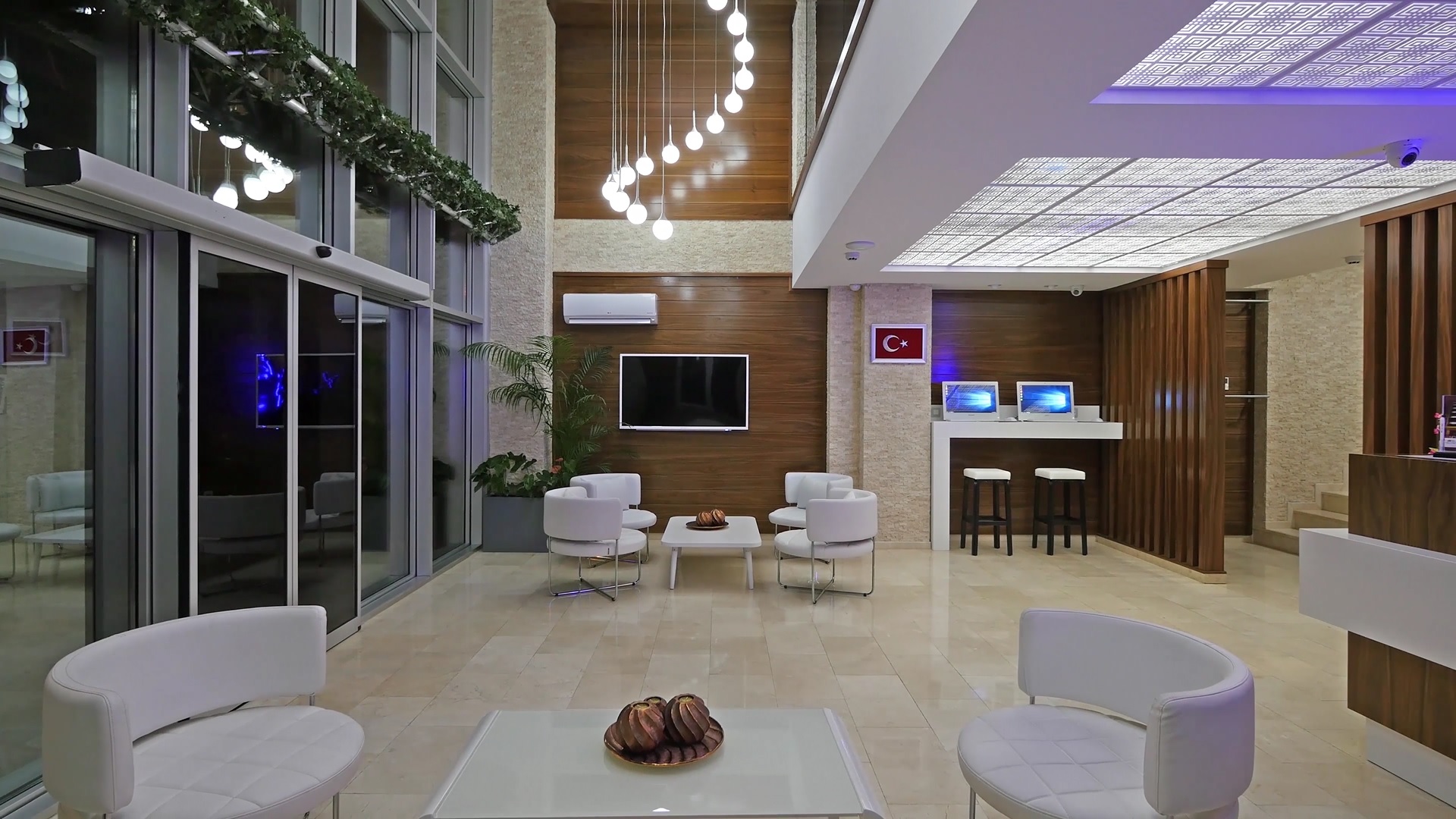End Glory Hotel