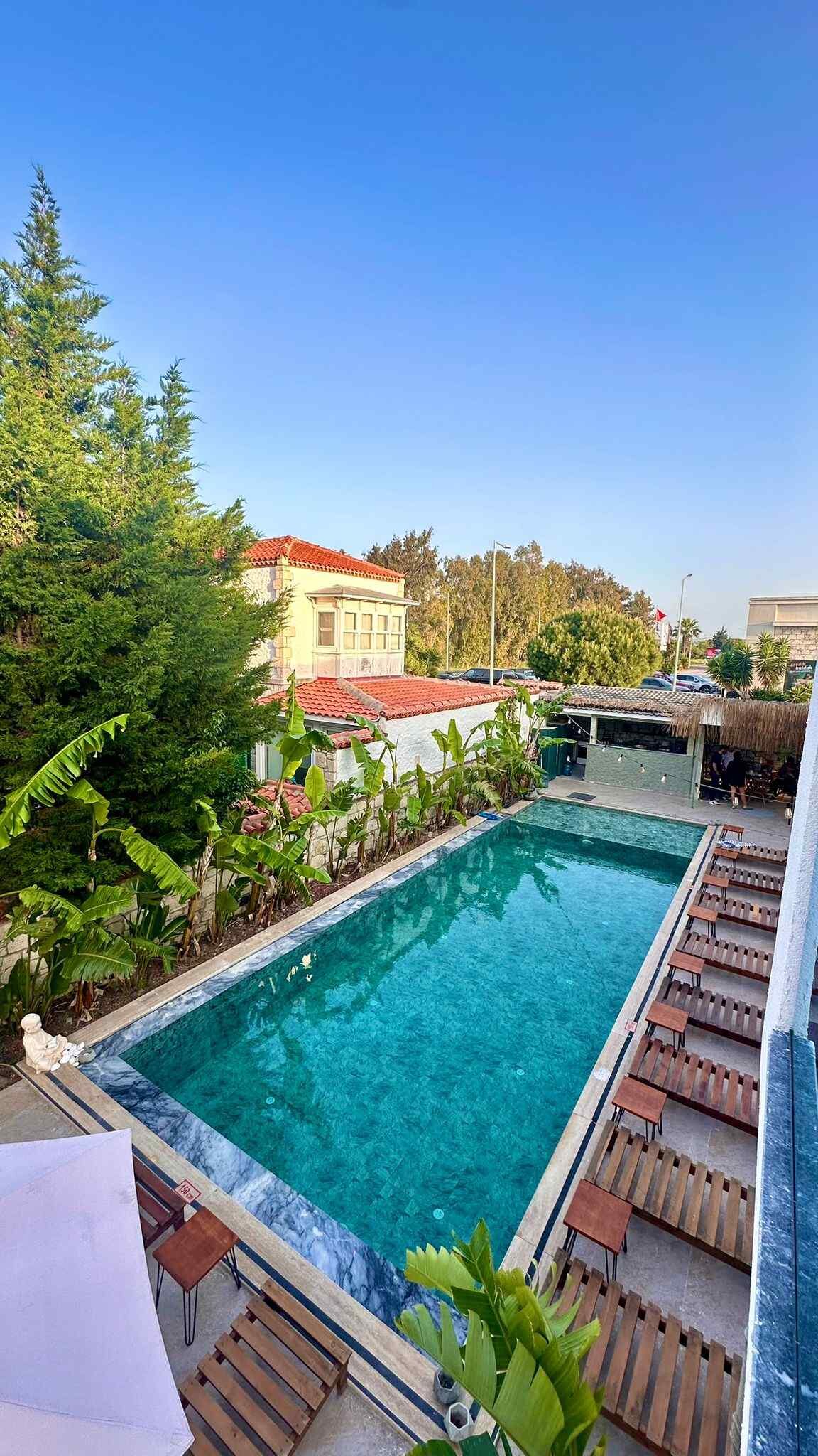 Trina Talles Alaçatı Butik Otel