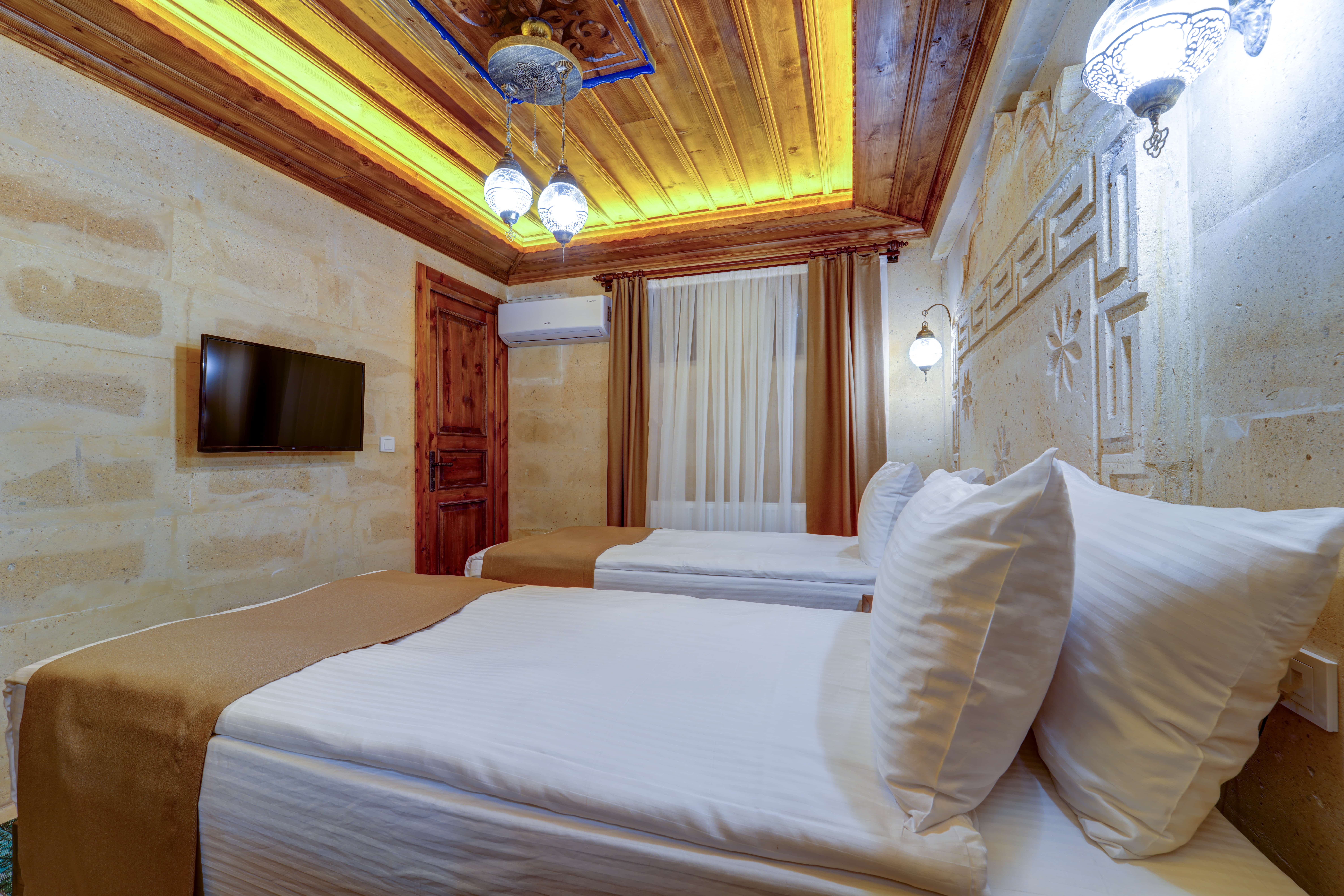 Economy Twin Room