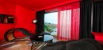 Private Red Room Görseli