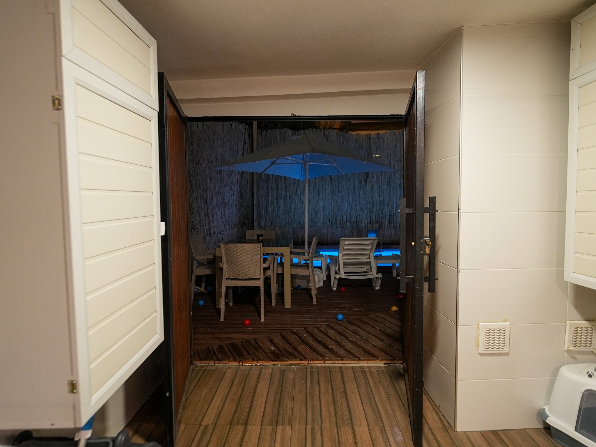 Yeşil Panjurlu Villa · 27