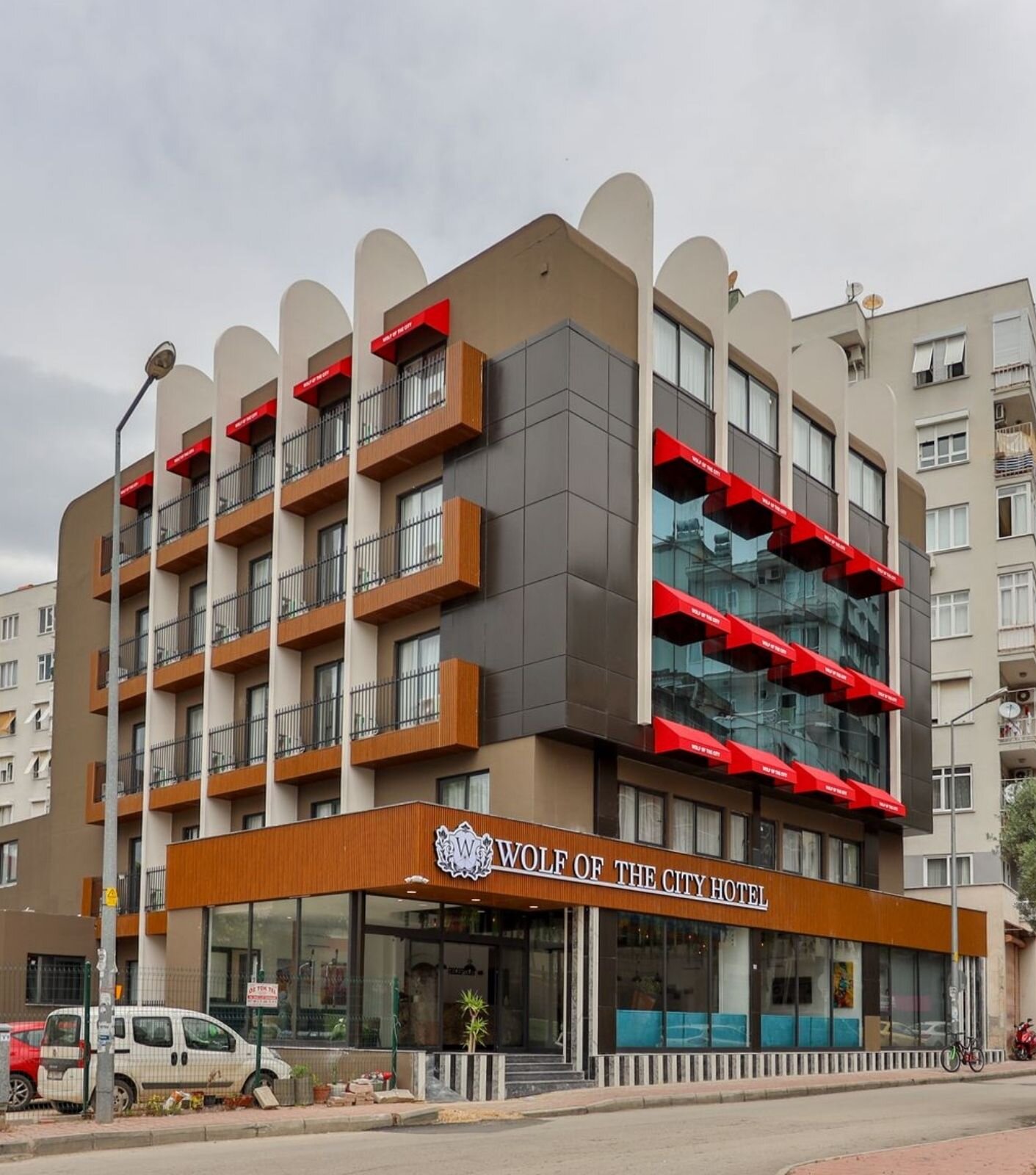 Wolf of the City Hotel & Spa