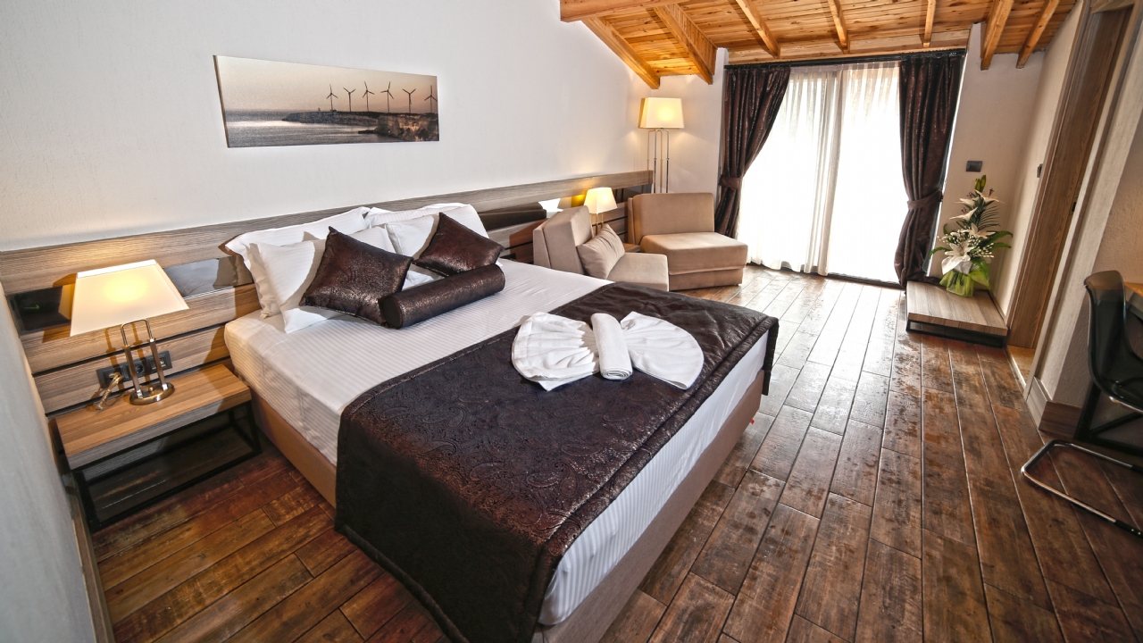 S3 Seahorse Hotel & Beach Club