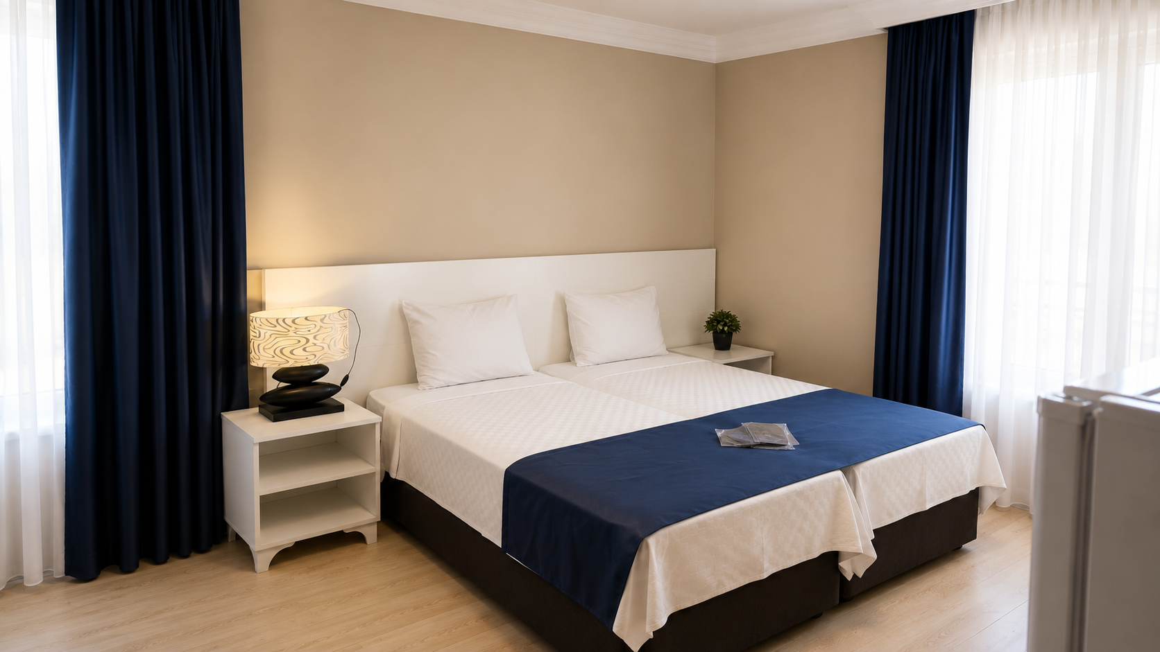 Corner Suite Room