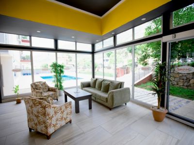 Sunshine Holiday Resort