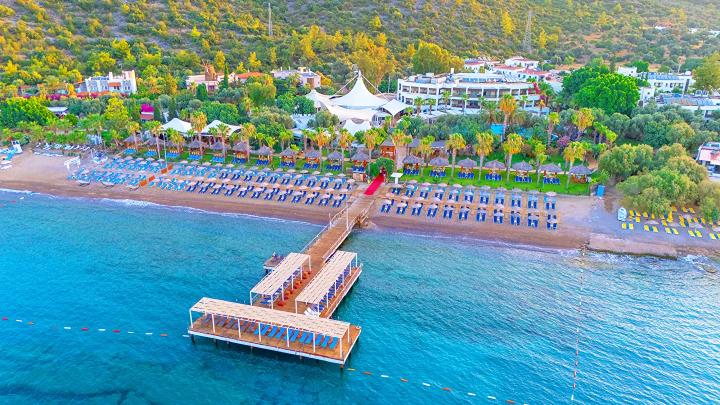 Latanya Park Resort