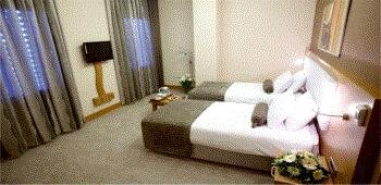 Dovs Otel · 33