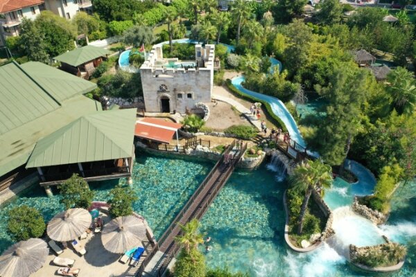 Club Grand Side Amazon Water World | Jolly