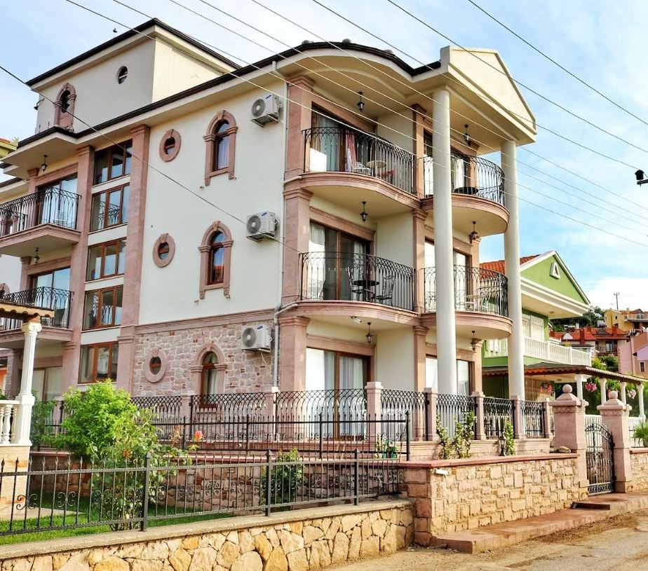 Stone Hill Hotel