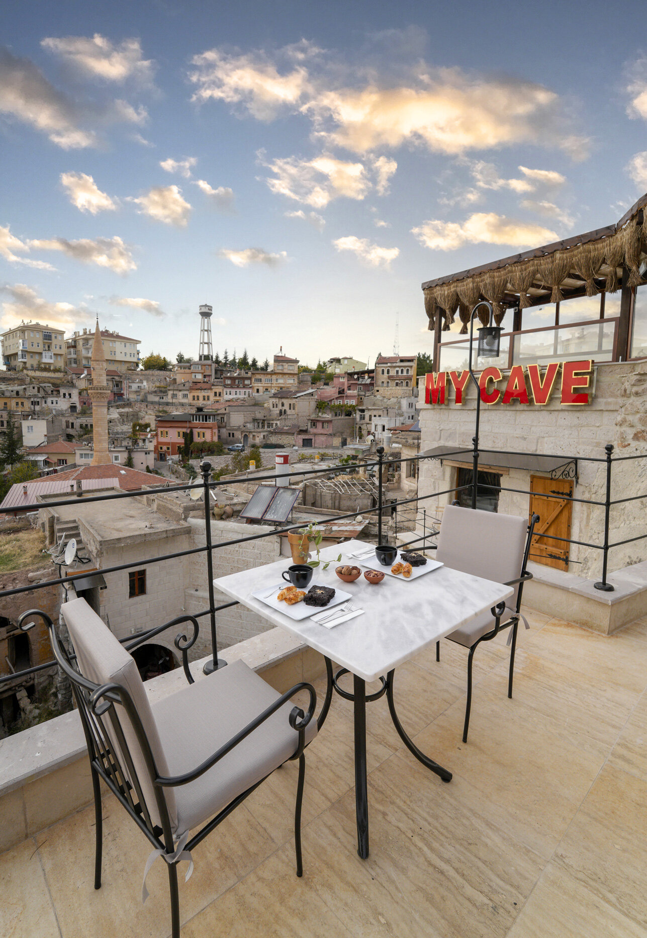 My Cave Suites galeri 4