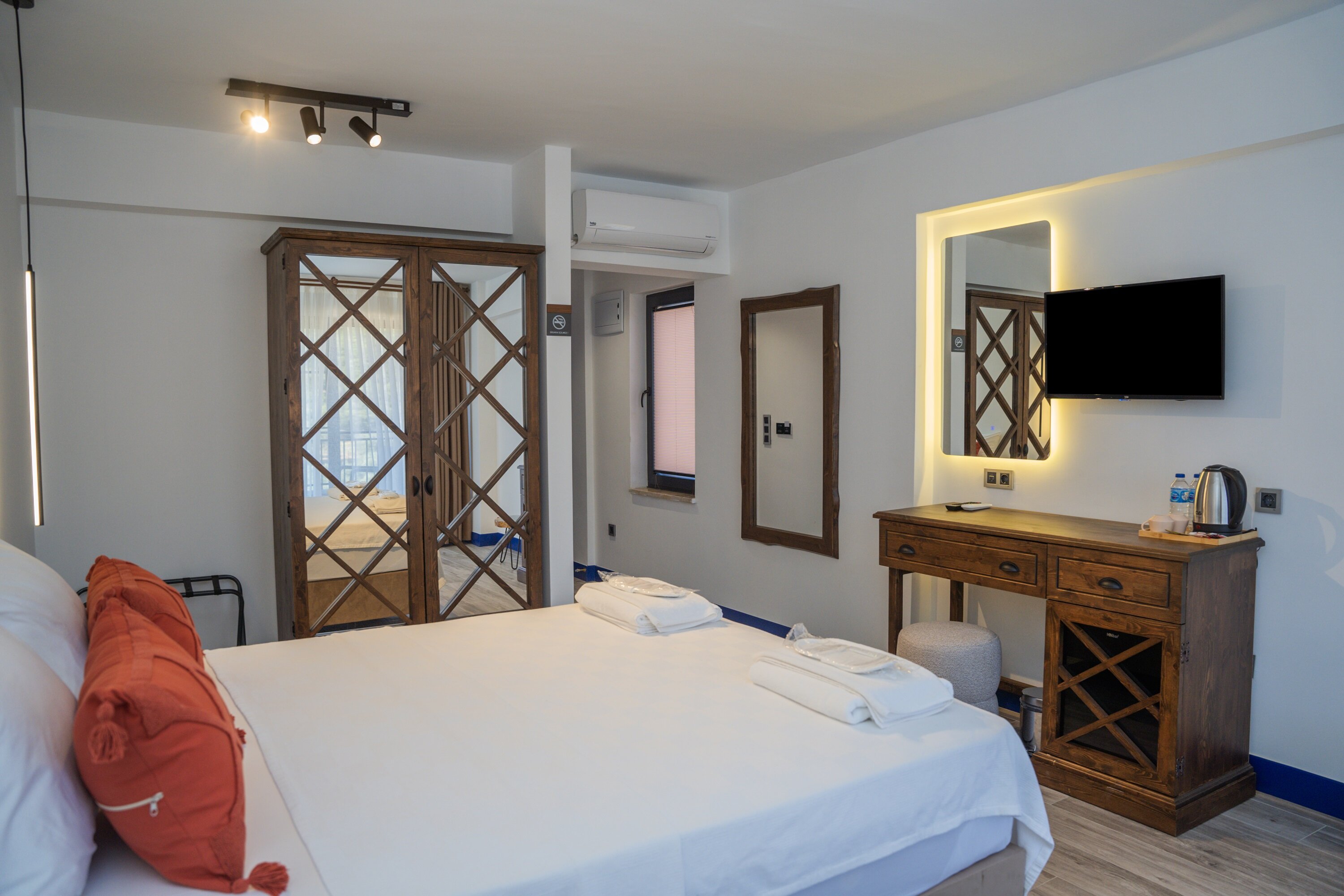 Aris Guest House · 9