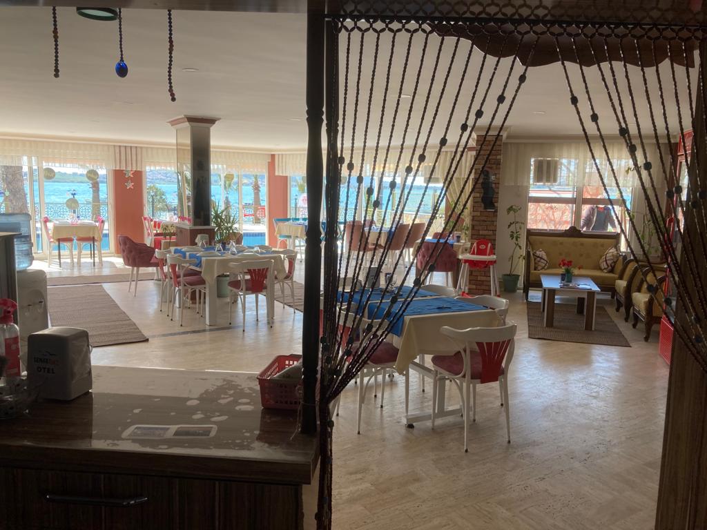 Senar Naz Hotel