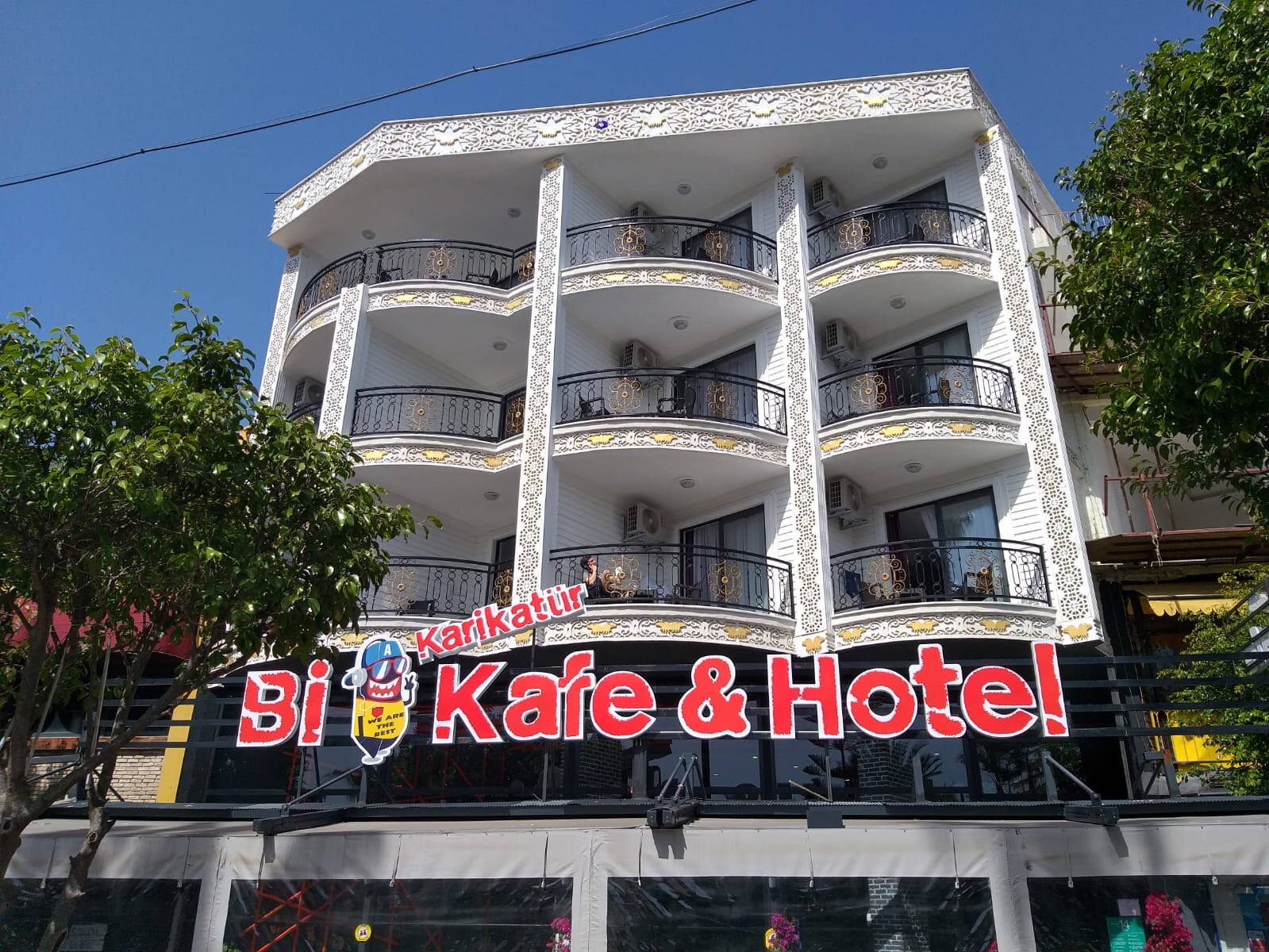 Karikatür Bi Hotel galeri 2