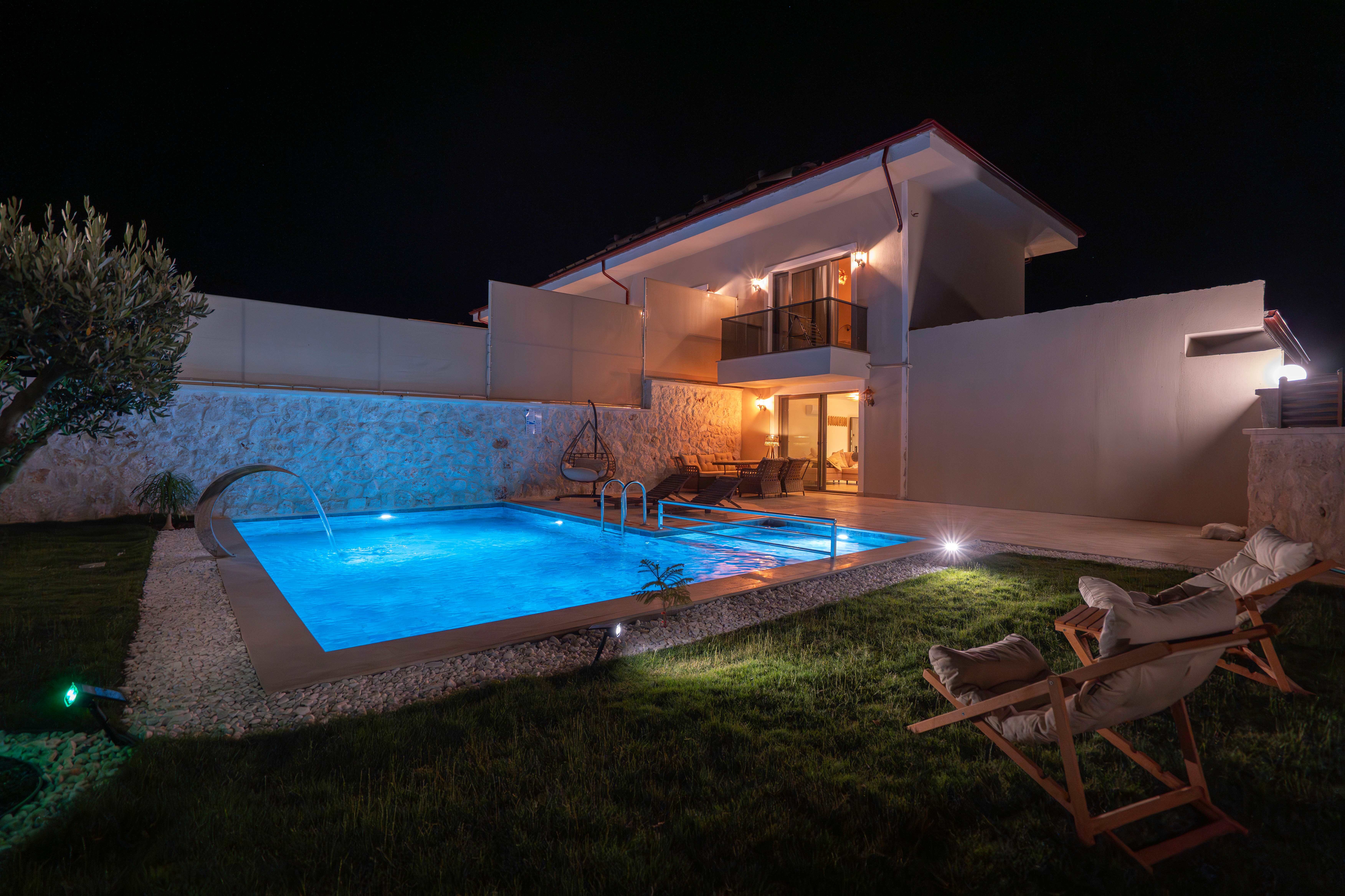 Havuzlu Villa  1
