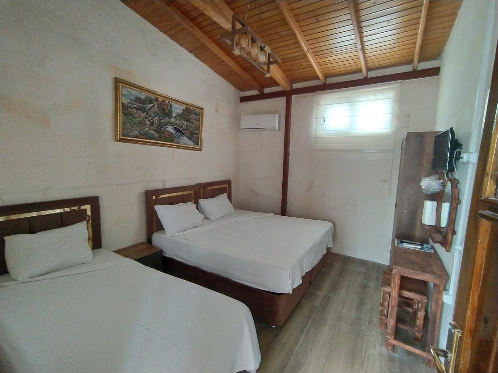 Aslan Konuk Evi