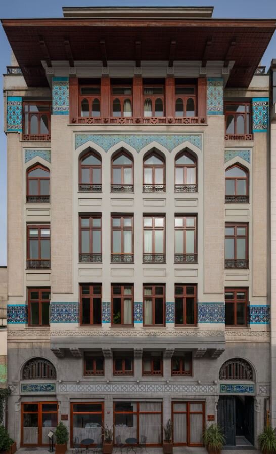 Hovagimyan Hotel and Suites · 9