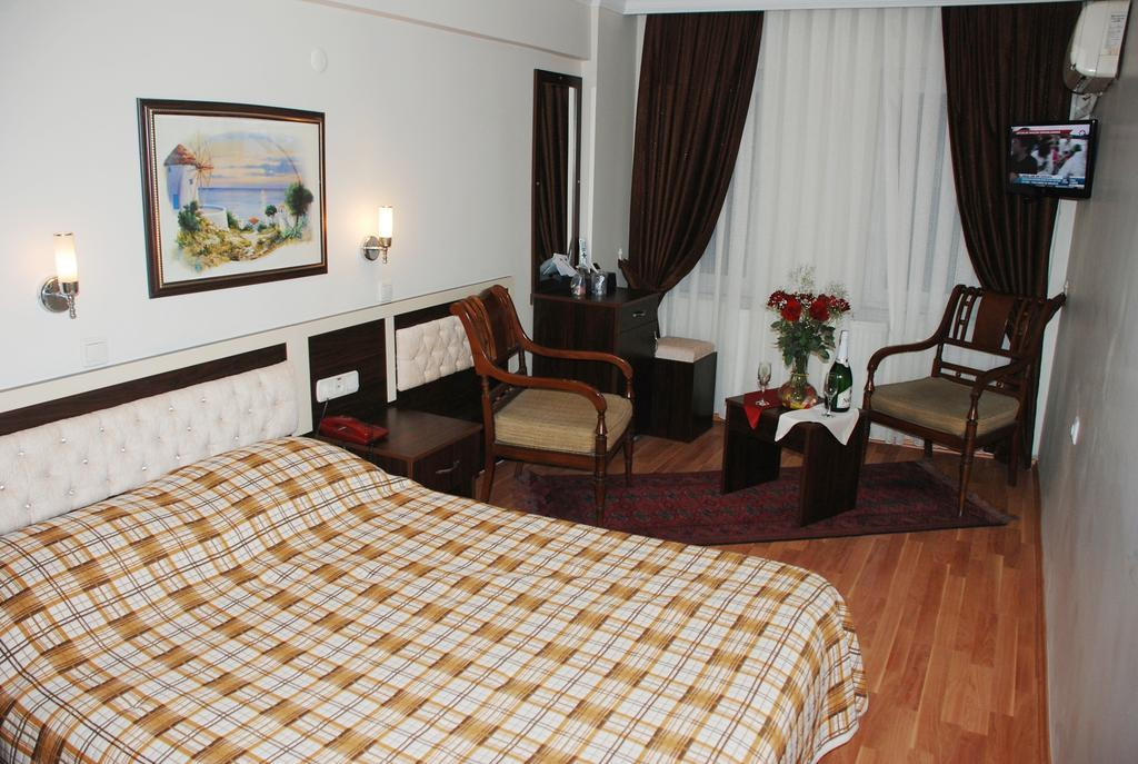 Grand Mark Hotel