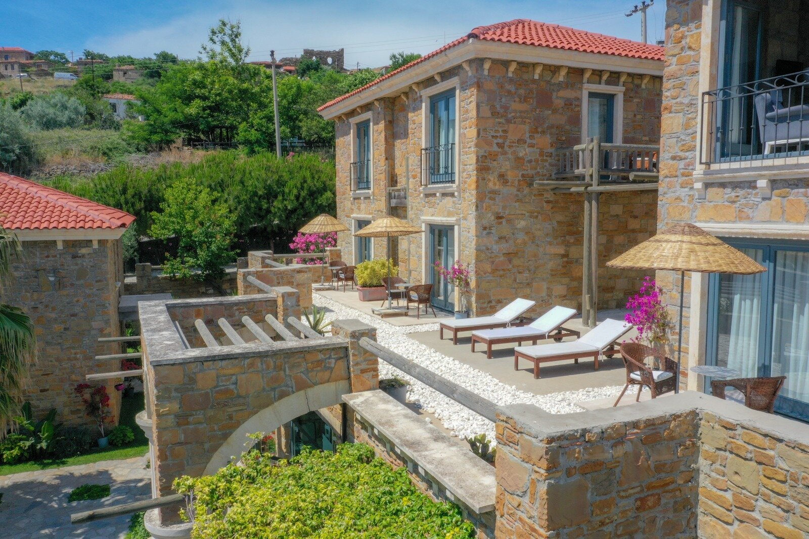 Anemos Hotel · 25