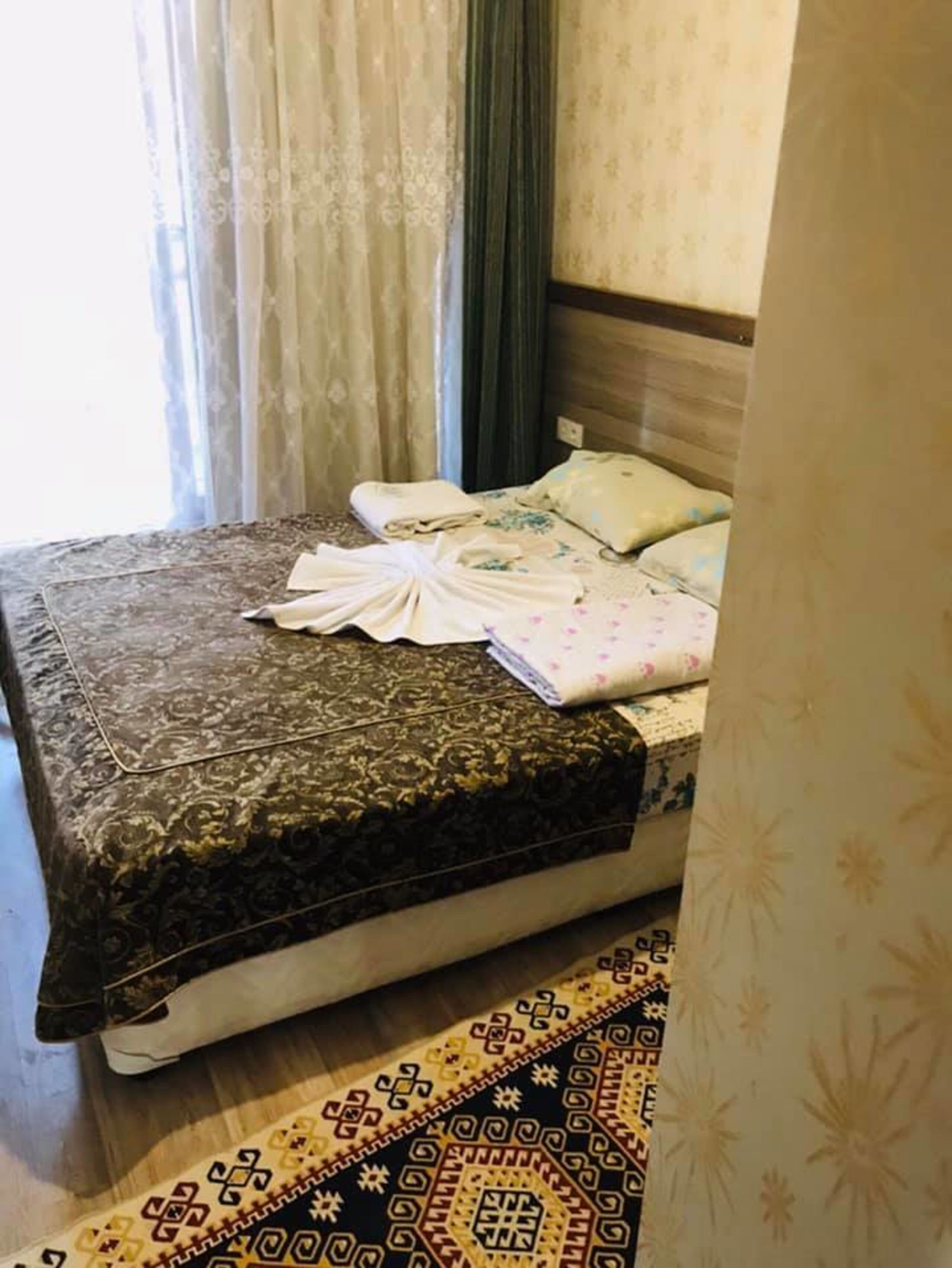 Özgür Hotel