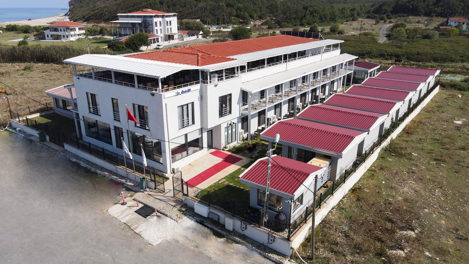 Yalıköy Deniz Otel · 3