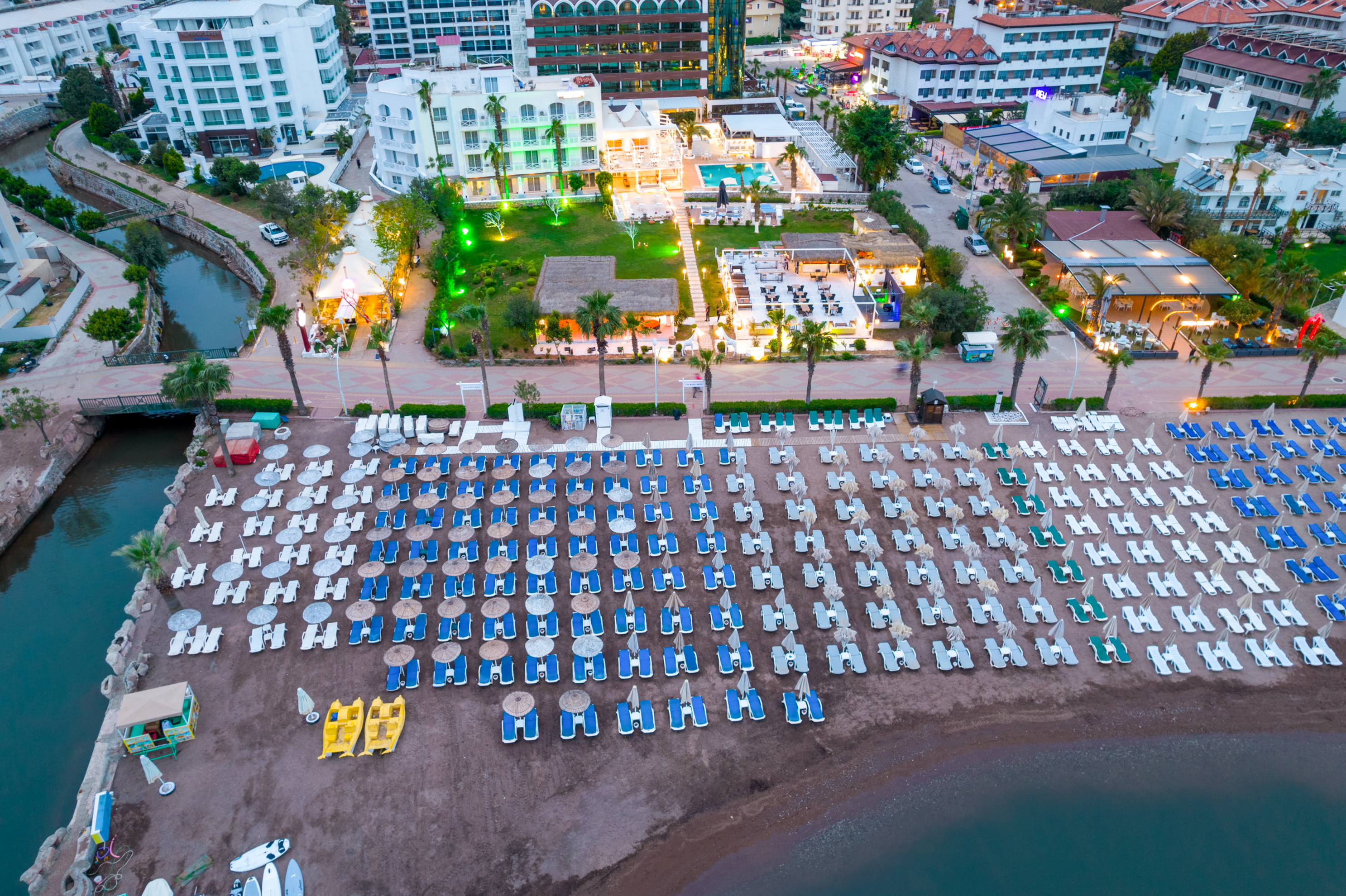 Casablanca Beach +12