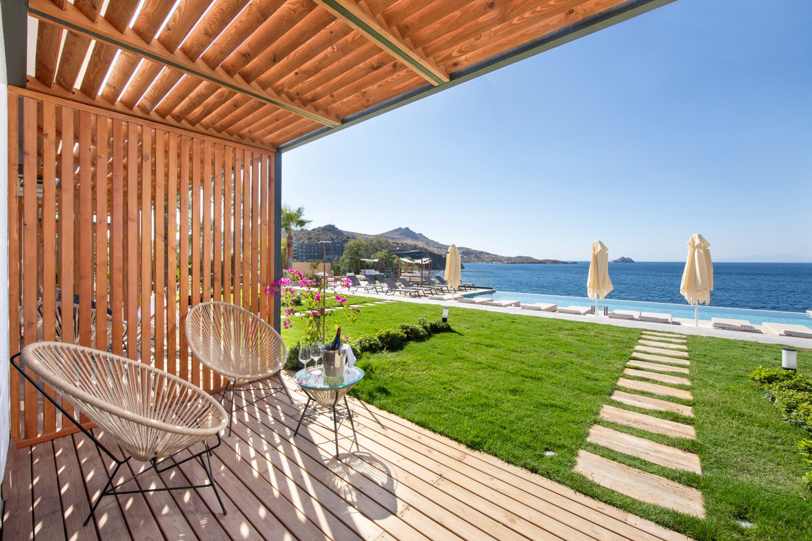 Nixie Hotel & Beach - Adult Only +14