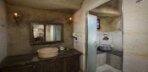202 Queen Suite Jakuzili Hamamlı Görseli