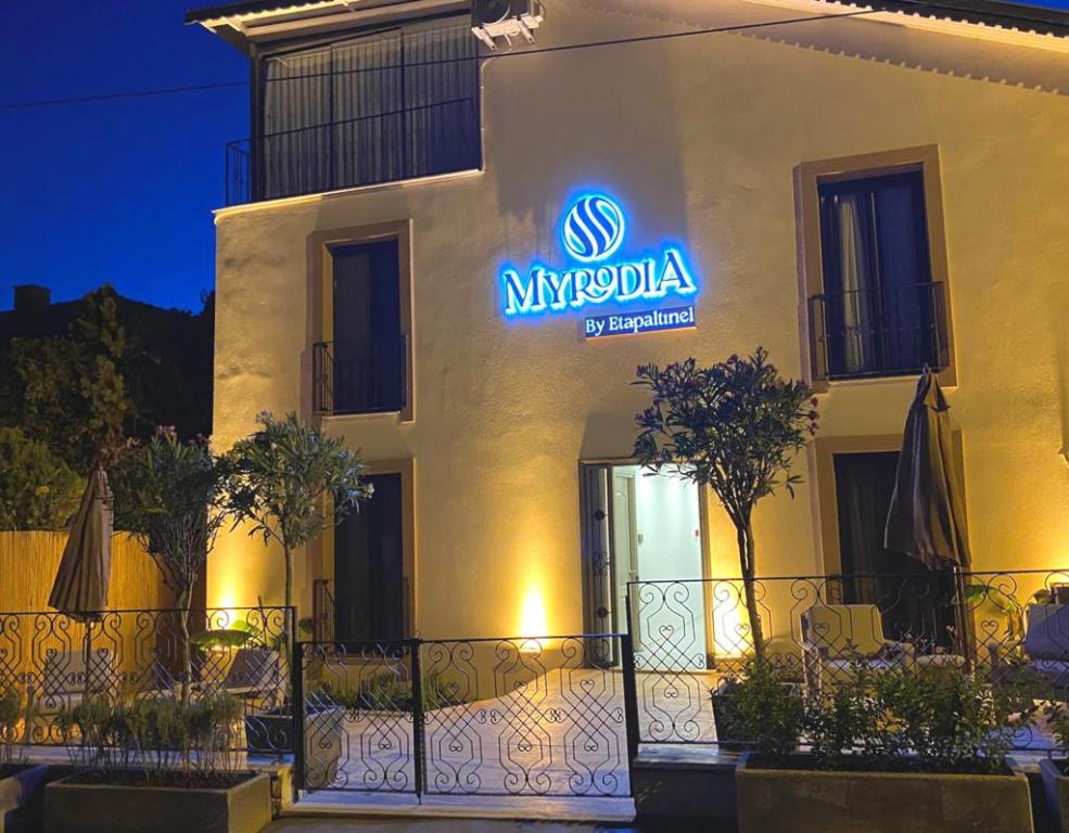Myrodia By EtapAltınel Only Adults (+18)