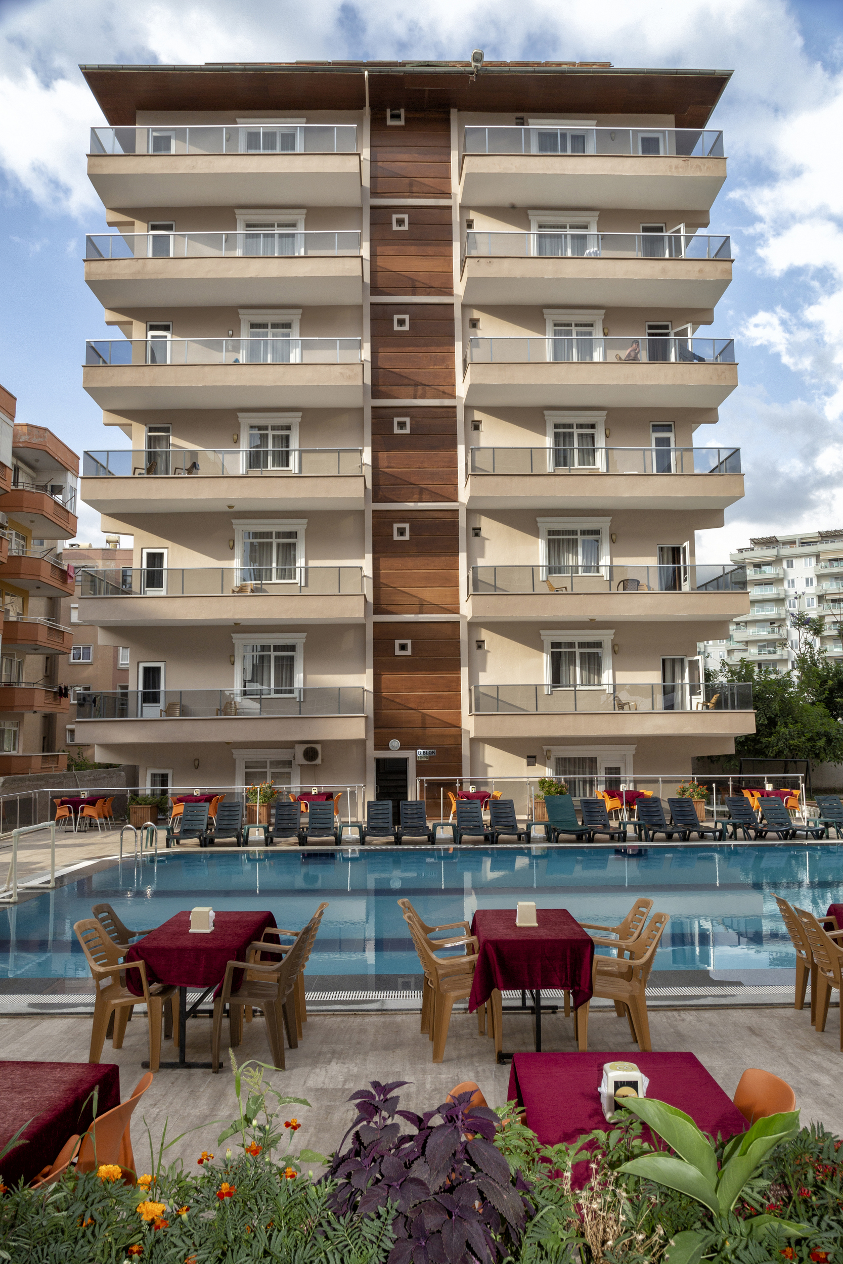 Club Bayar Beach Hotel