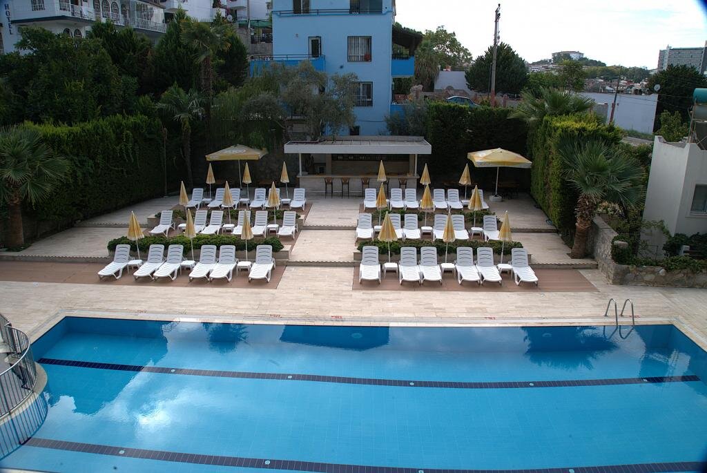Happy Apart Hotel Kuşadası · 3