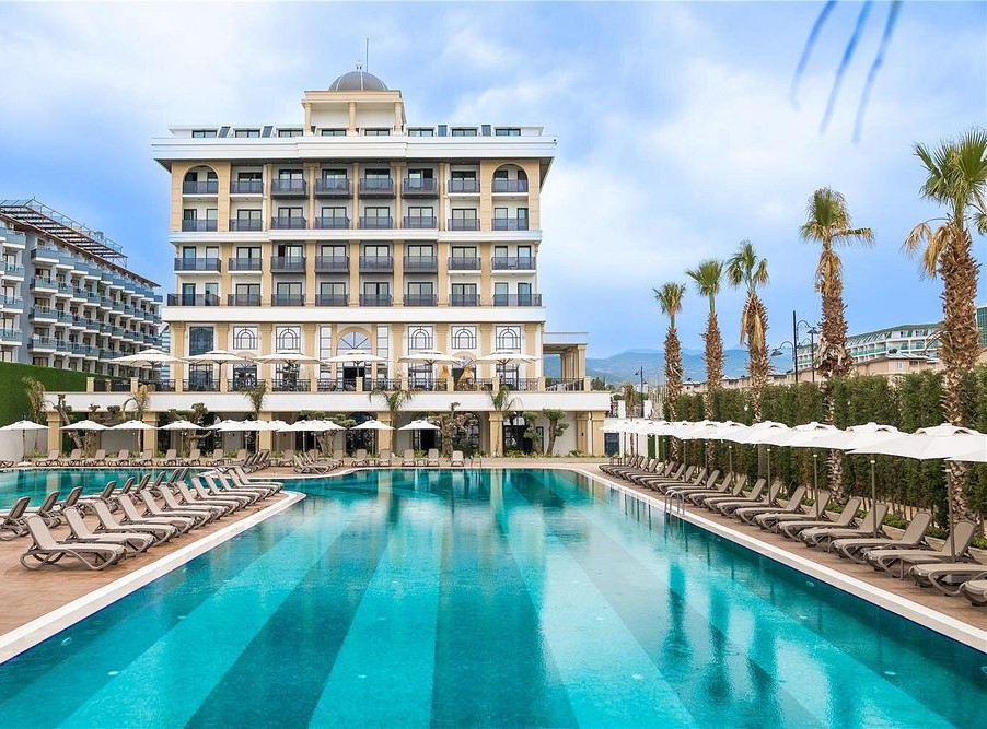 Serenity Queen Hotel
