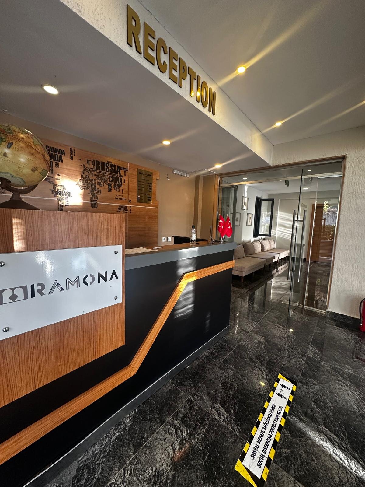 Ramona Hotel